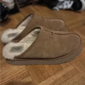 UGG | Shoes | Ugg Brown Loafers Slipon Comfort | Poshmark display picture 1